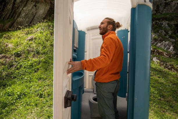 Best Portable toilet rental cost  in Westmont, CA